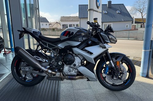 BMW M 1000 R