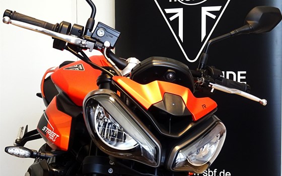 Neufahrzeug Triumph Street Triple 765 R A2 - Bild 4
