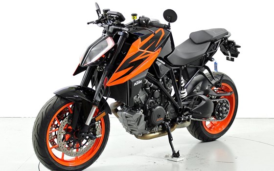 Motorrad Occasion KTM 1290 Super Duke R - Bild 3
