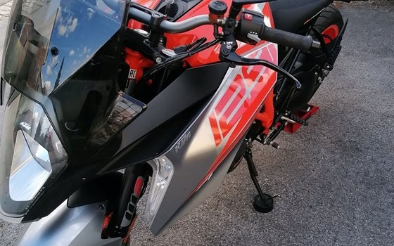 Gebrauchtmotorrad KTM 1290 Super Duke GT - Bild 2 Gebrauchtmotorrad KTM 1290 Super Duke GT - Bild 2