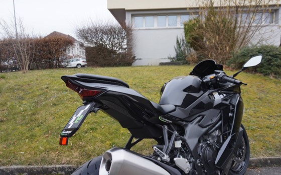 Motorrad Occasion Kawasaki Ninja ZX-4R - Bild 6