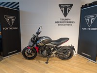 Gebrauchtmotorrad Triumph Trident 660