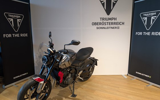 Gebrauchtmotorrad Triumph Trident 660 - Bild 2 Gebrauchtmotorrad Triumph Trident 660 - Bild 2