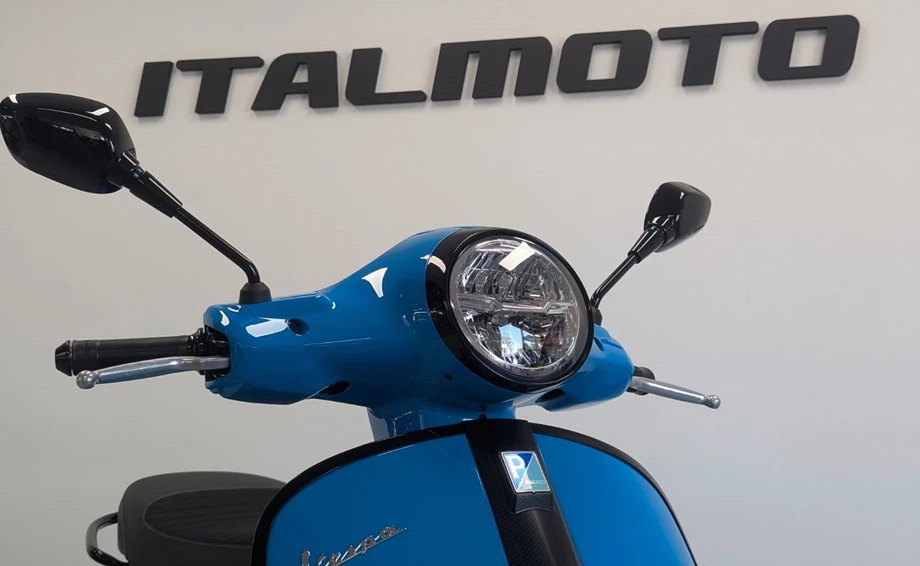 Angebot Vespa GTS 125 Supersport iGET Bild 5: Angebot Vespa GTS 125 Supersport iGET
