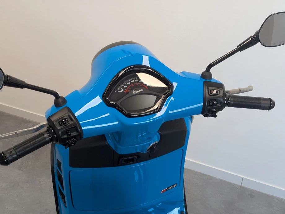 Angebot Vespa GTS 125 Supersport iGET Bild 6: Angebot Vespa GTS 125 Supersport iGET