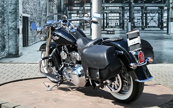 Gebrauchtmotorrad Harley-Davidson Softail Custom FXSTC - Bild 11