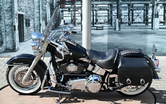 Gebrauchtmotorrad Harley-Davidson Softail Custom FXSTC - Bild 9