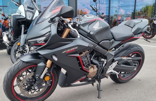 Gebrauchtmotorrad Honda CBR650R