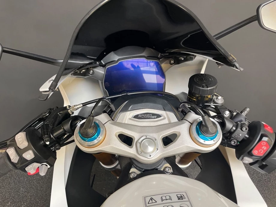 Angebot Triumph Speed Triple 1200 RR Bild 15: Angebot Triumph Speed Triple 1200 RR
