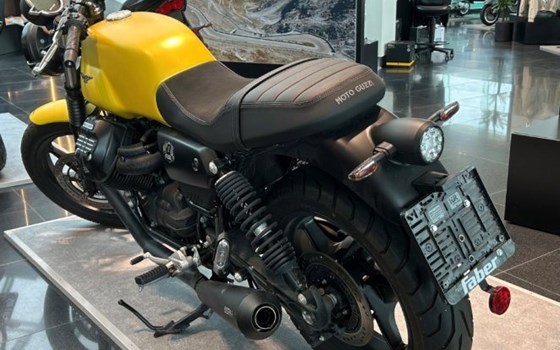 Gebrauchtmotorrad Moto Guzzi V7 Stone - Bild 2 Gebrauchtmotorrad Moto Guzzi V7 Stone - Bild 2