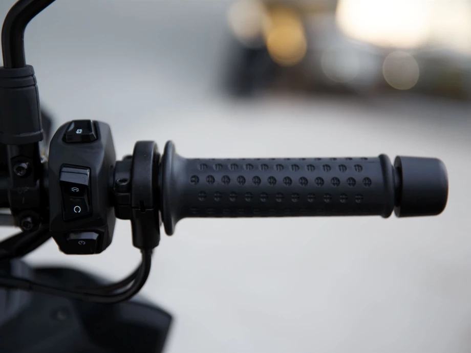 Angebot Aprilia SR GT 125 Bild 12: Angebot Aprilia SR GT 125