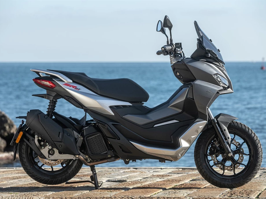 Angebot Aprilia SR GT 125 Bild 24: Angebot Aprilia SR GT 125