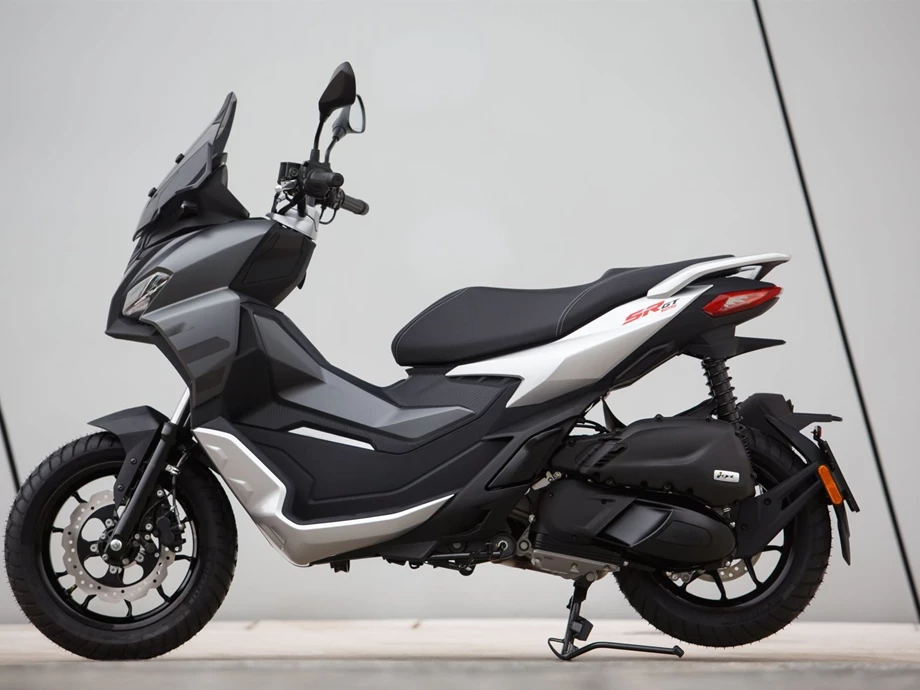 Angebot Aprilia SR GT 125 Bild 28: Angebot Aprilia SR GT 125