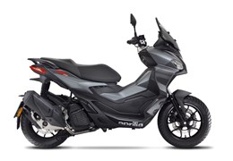 Neumotorrad Aprilia SR GT 200