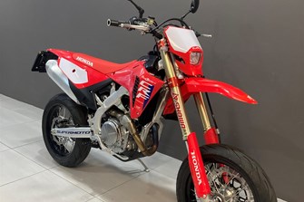 Red Moto CRF 450RX Supermoto