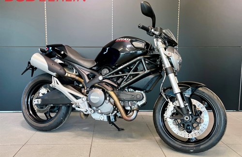 Gebrauchtmotorrad Ducati Monster 696