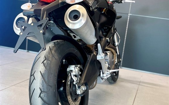 Gebrauchtmotorrad Ducati Monster 696 - Bild 11
