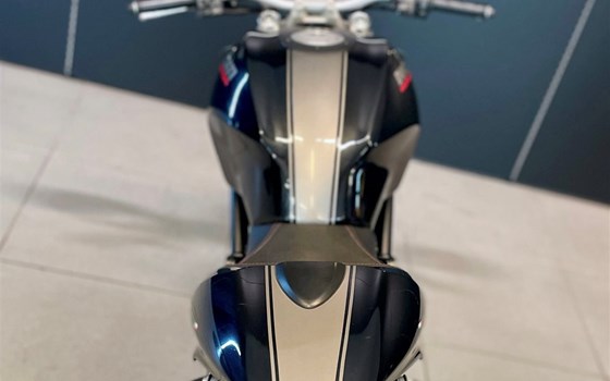 Gebrauchtmotorrad Ducati Monster 696 - Bild 14