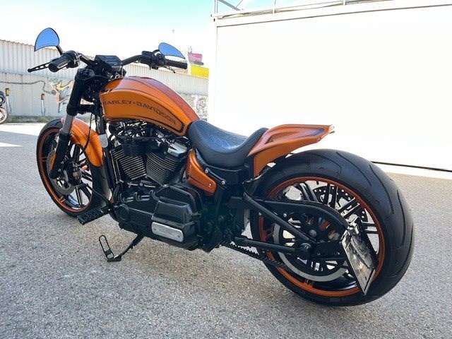 Harley-Davidson Softail Breakout 114 FXBRS (Custom Sonderlackierung) - Bild 13