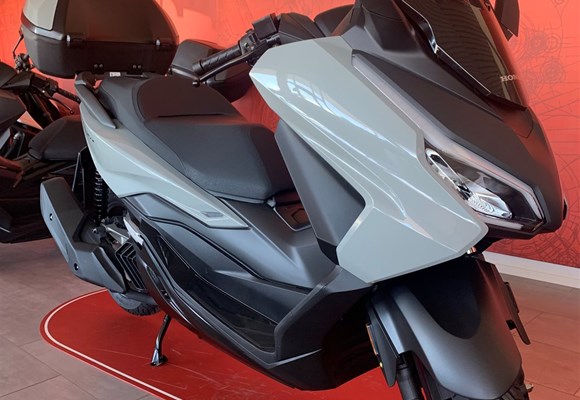 Honda Forza 125