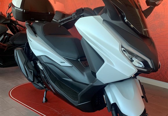 Honda Forza 350