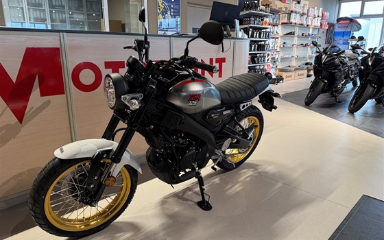 Neufahrzeug Yamaha XSR125 Legacy - Bild 3