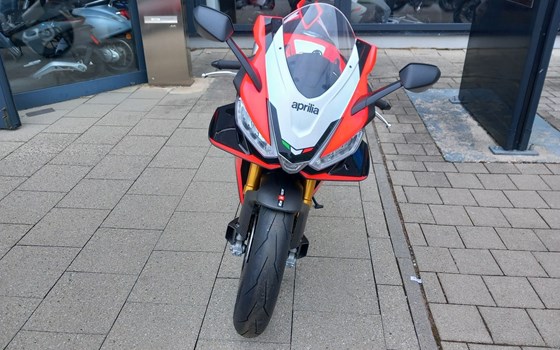 Neufahrzeug Aprilia RSV4 1100 Factory - Bild 1