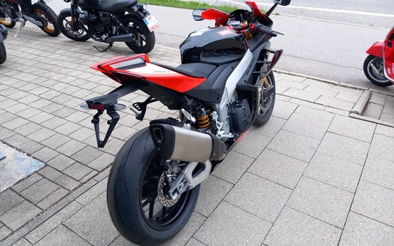 Neufahrzeug Aprilia RSV4 1100 Factory - Bild 11