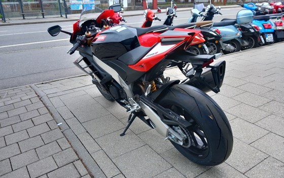 Neufahrzeug Aprilia RSV4 1100 Factory - Bild 8