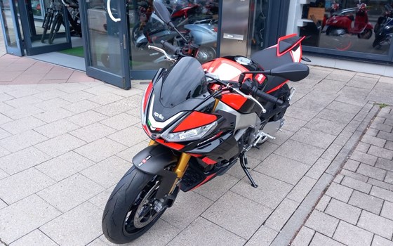 Neufahrzeug Aprilia Tuono V4 1100 Factory SE-09 SBK - Bild 3