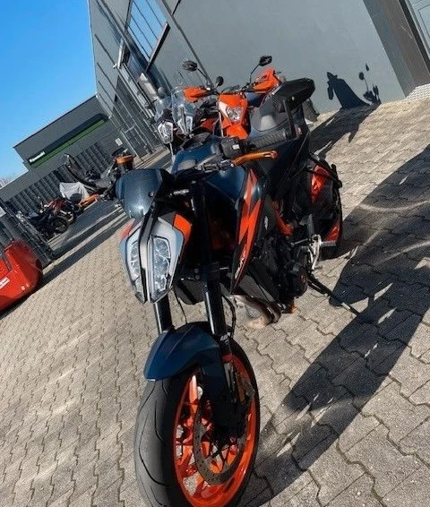 Angebot KTM 890 Duke R Bild 7: Angebot KTM 890 Duke R