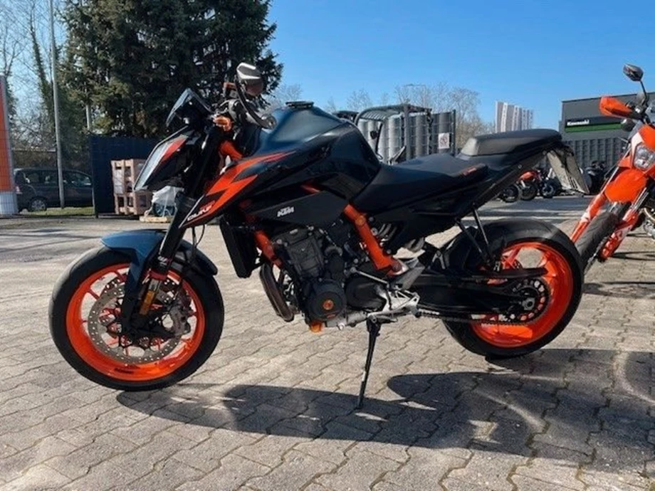 Angebot KTM 890 Duke R Bild 9: Angebot KTM 890 Duke R