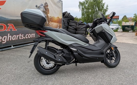 Neufahrzeug Honda Forza 125 - Bild 2 Neufahrzeug Honda Forza 125 - Bild 2