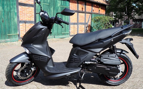 Neufahrzeug Kymco Super 8 R 50i - Bild 2
