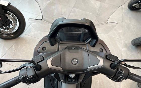 Neufahrzeug Yamaha NMAX 125 Tech MAX - Bild 5 Neufahrzeug Yamaha NMAX 125 Tech MAX - Bild 5