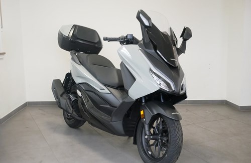 Neumotorrad Honda Forza 125