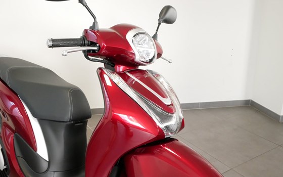 Gebrauchtmotorrad Honda SH125 - Bild 6