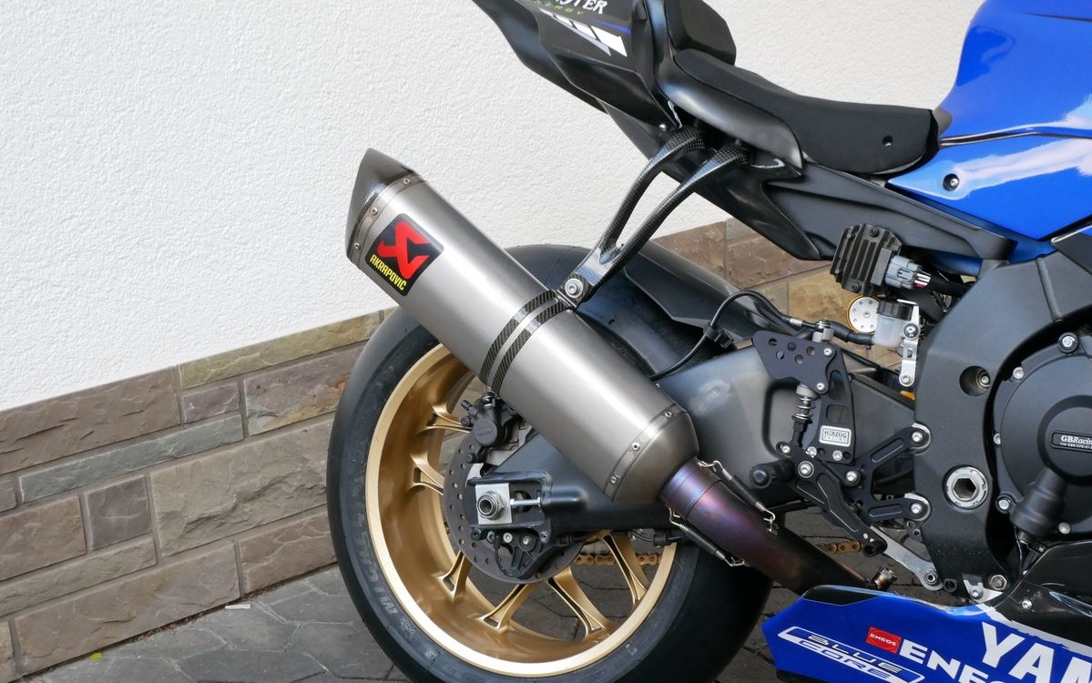 Angebot Yamaha R1 RACE