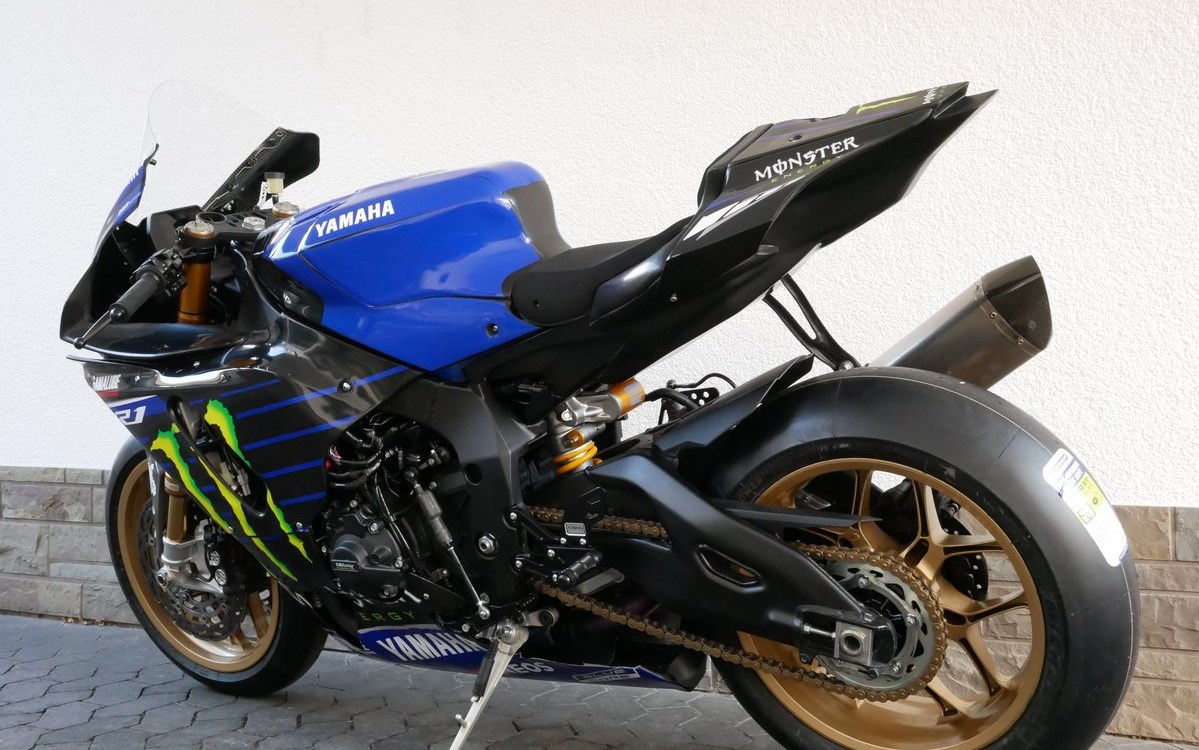 Angebot Yamaha R1 RACE