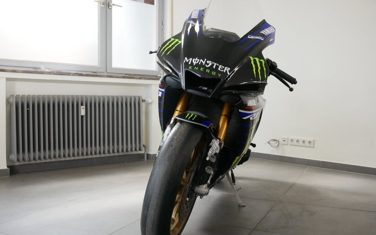Angebot Yamaha R1 RACE