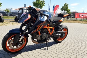 Angebot KTM 1290 Super Duke R EVO