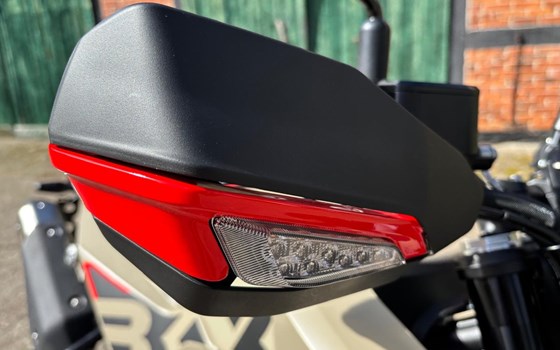 Neufahrzeug Benelli BKX 125 - Bild 15