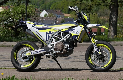 Gebrauchtmotorrad Husqvarna 701 Supermoto