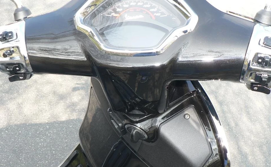 Angebot Vespa GTS 125 Super Bild 5: Angebot Vespa GTS 125 Super