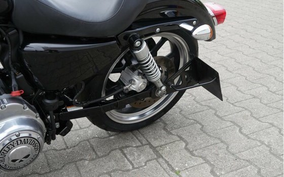 Gebrauchtmotorrad Harley-Davidson Sportster XL 883 L SuperLow - Bild 13