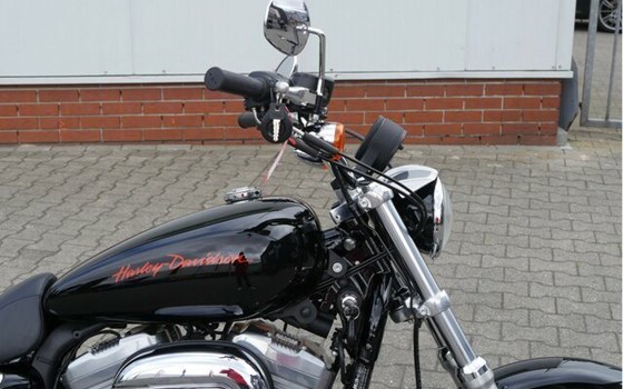 Gebrauchtmotorrad Harley-Davidson Sportster XL 883 L SuperLow - Bild 6