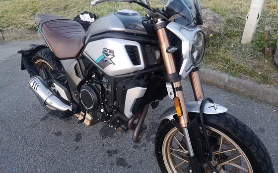 Gebrauchtmotorrad CFMOTO 700CL-X - Bild 3 Gebrauchtmotorrad CFMOTO 700CL-X - Bild 3