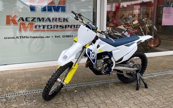 Gebrauchtmotorrad Husqvarna FC 450 - Bild 1