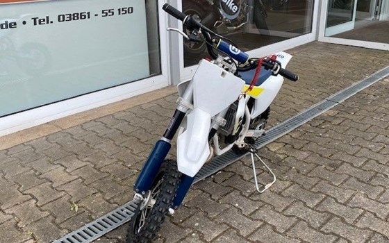 Gebrauchtmotorrad Husqvarna TC 50 - Bild 4