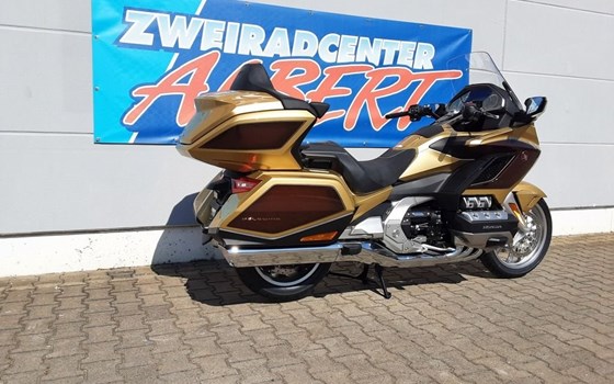 Gebrauchtmotorrad Honda GL 1800 Goldwing Tour - Bild 3